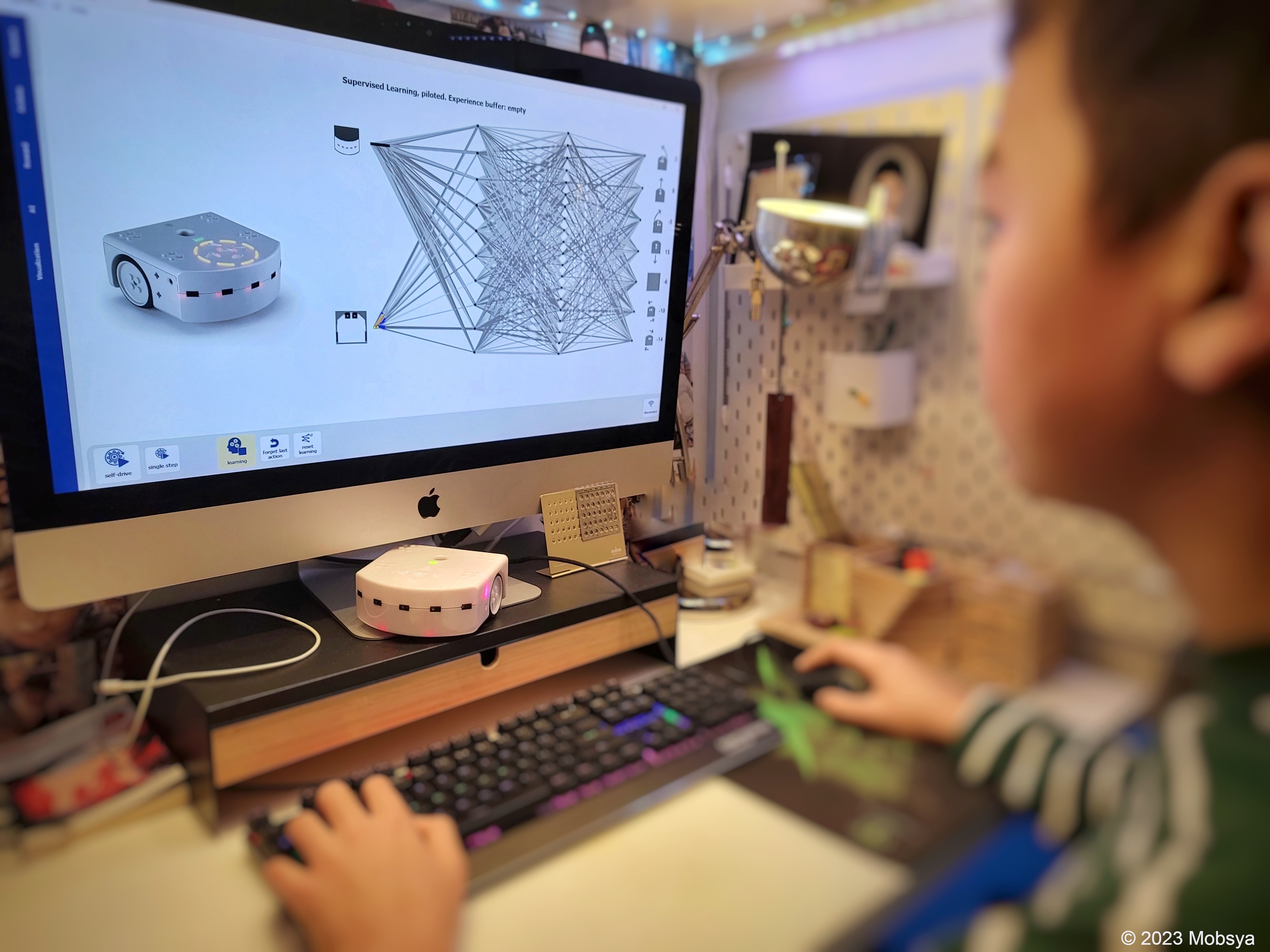 Artificial Intelligence with ThymioAI (robot + license)