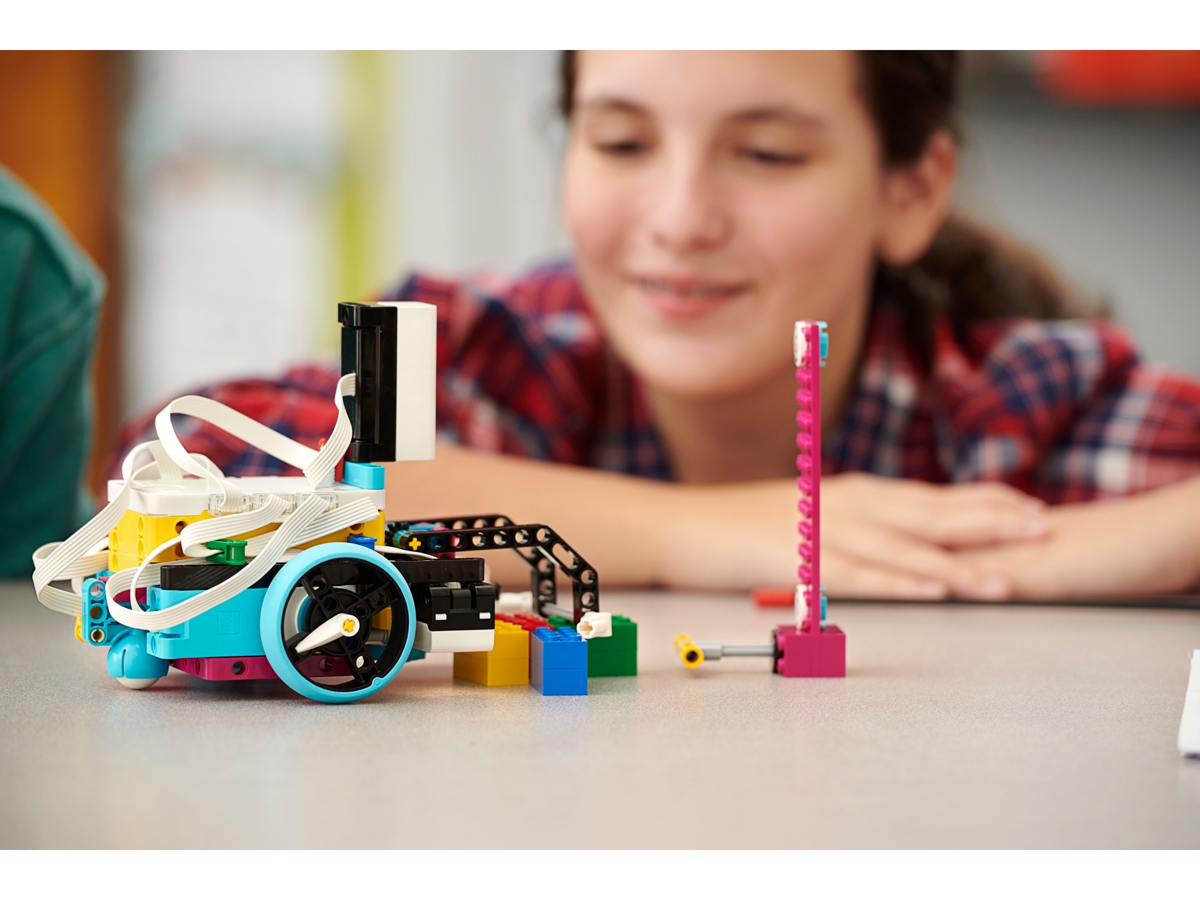 Was kann ich mit dem neuen LEGO-Roboter «SPIKE Prime» machen